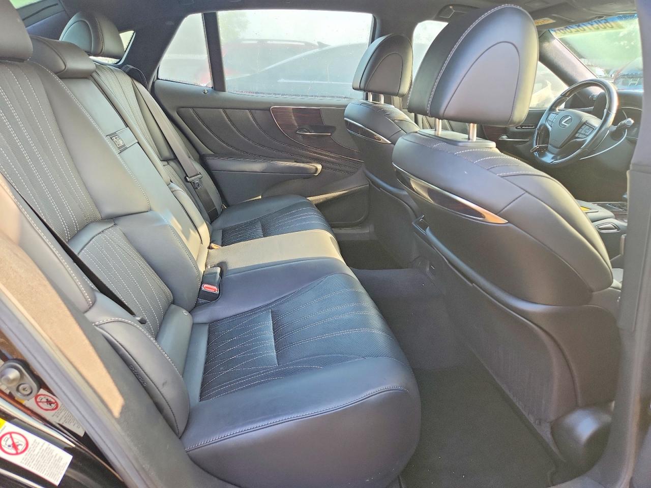 2018 LEXUS LS500