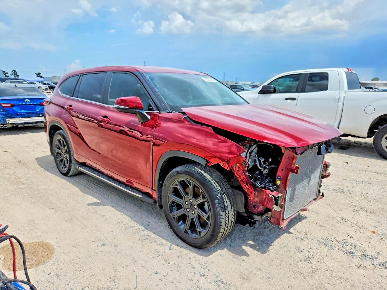 2024 TOYOTA HIGHLANDER