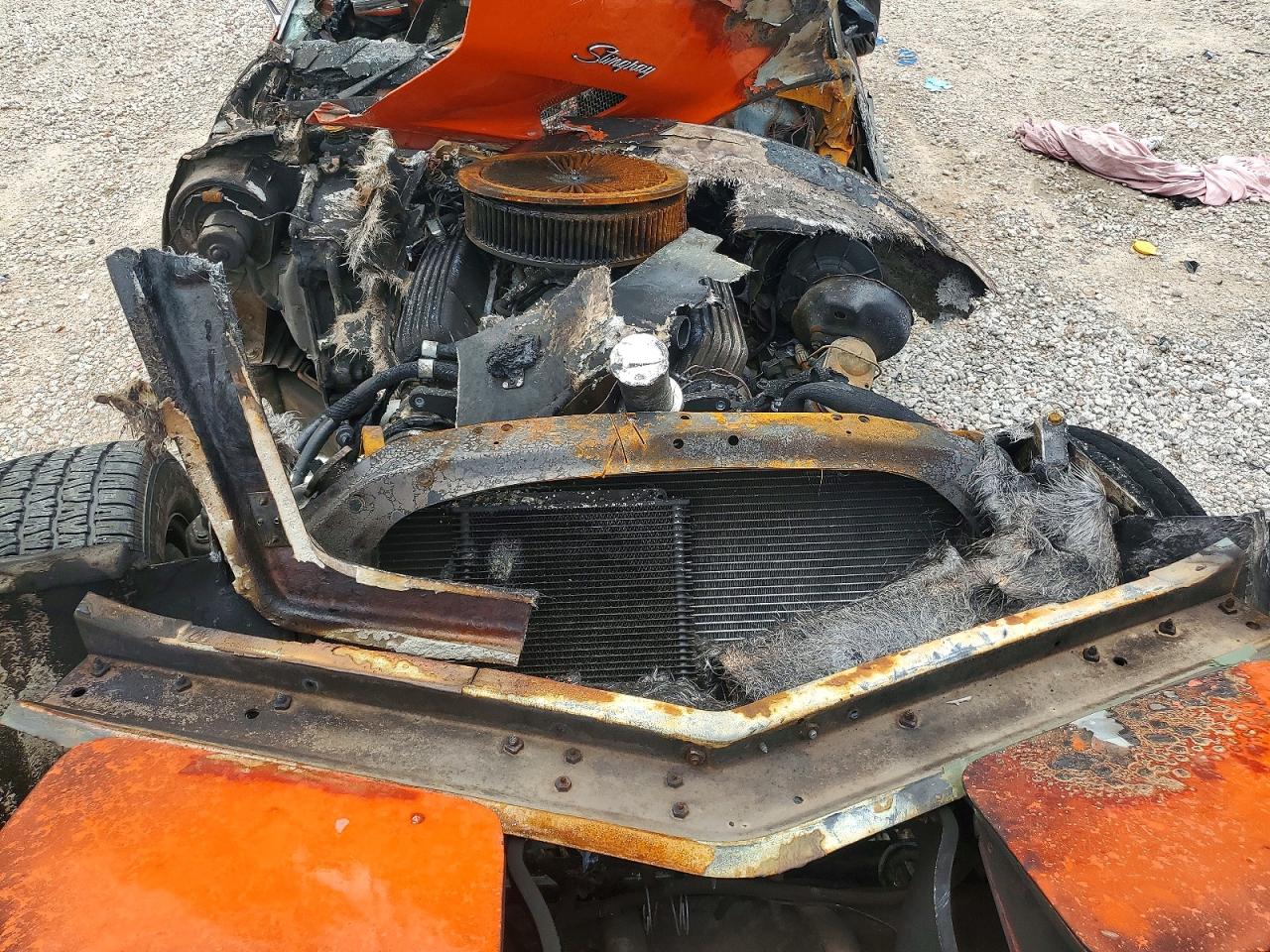 1976 CHEVROLET CORVETTE