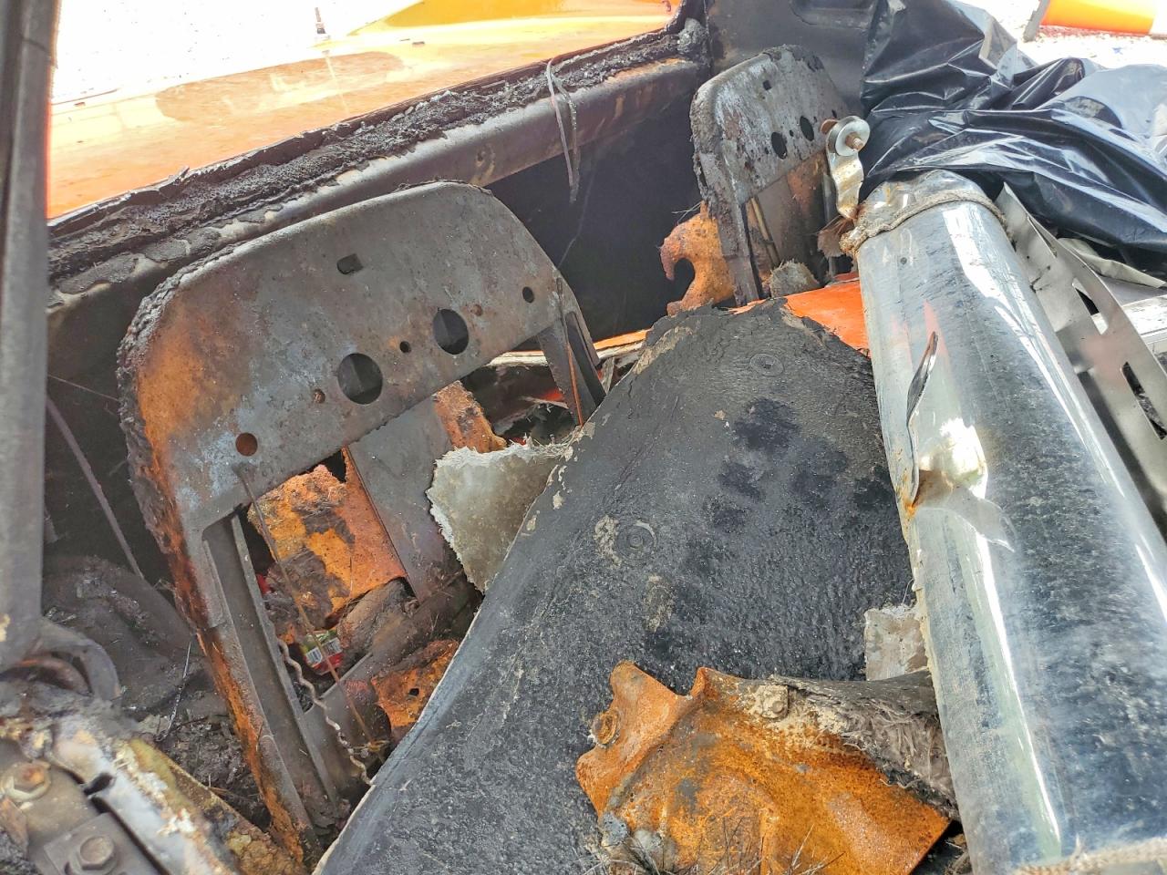 1976 CHEVROLET CORVETTE