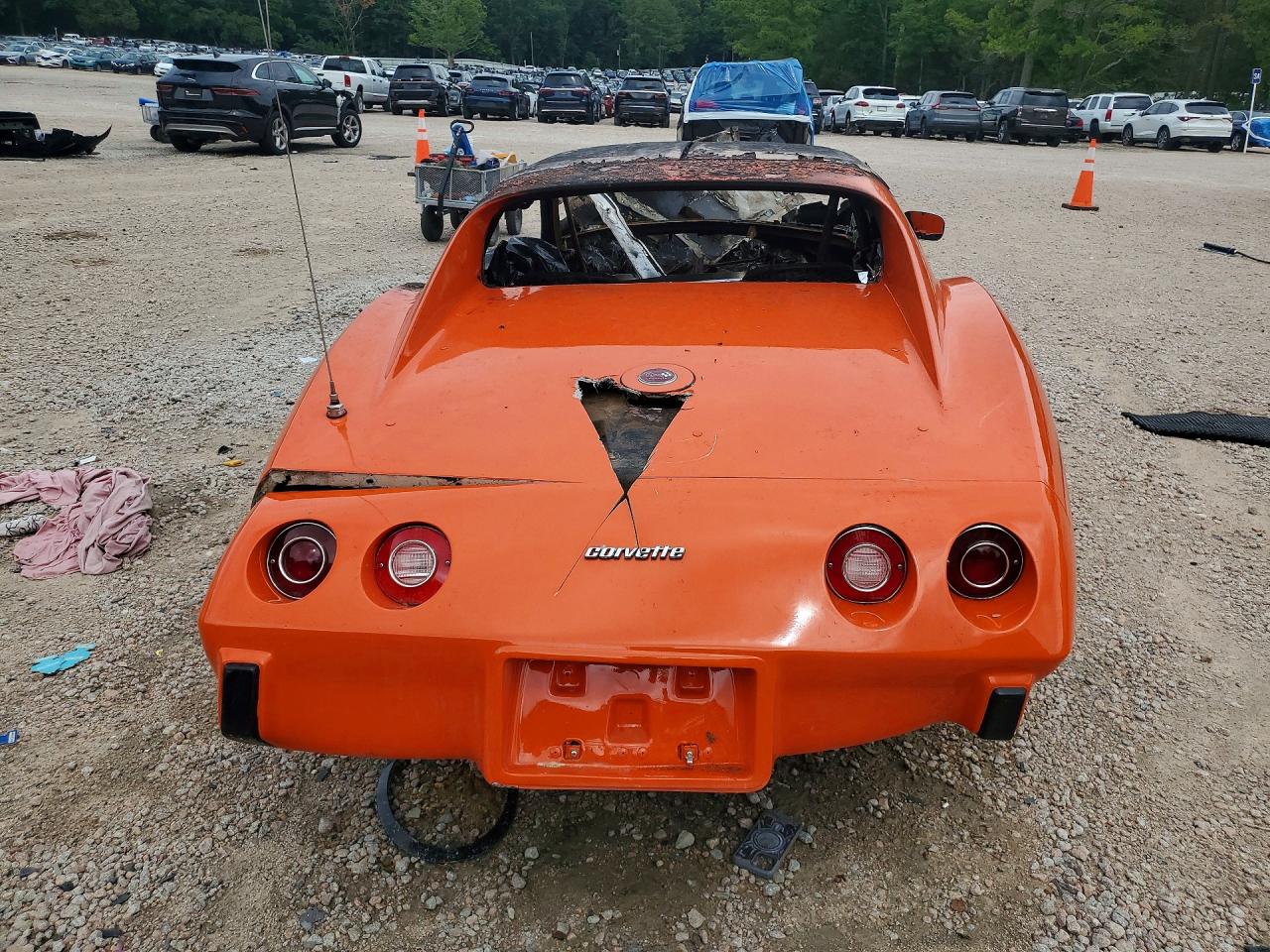 1976 CHEVROLET CORVETTE