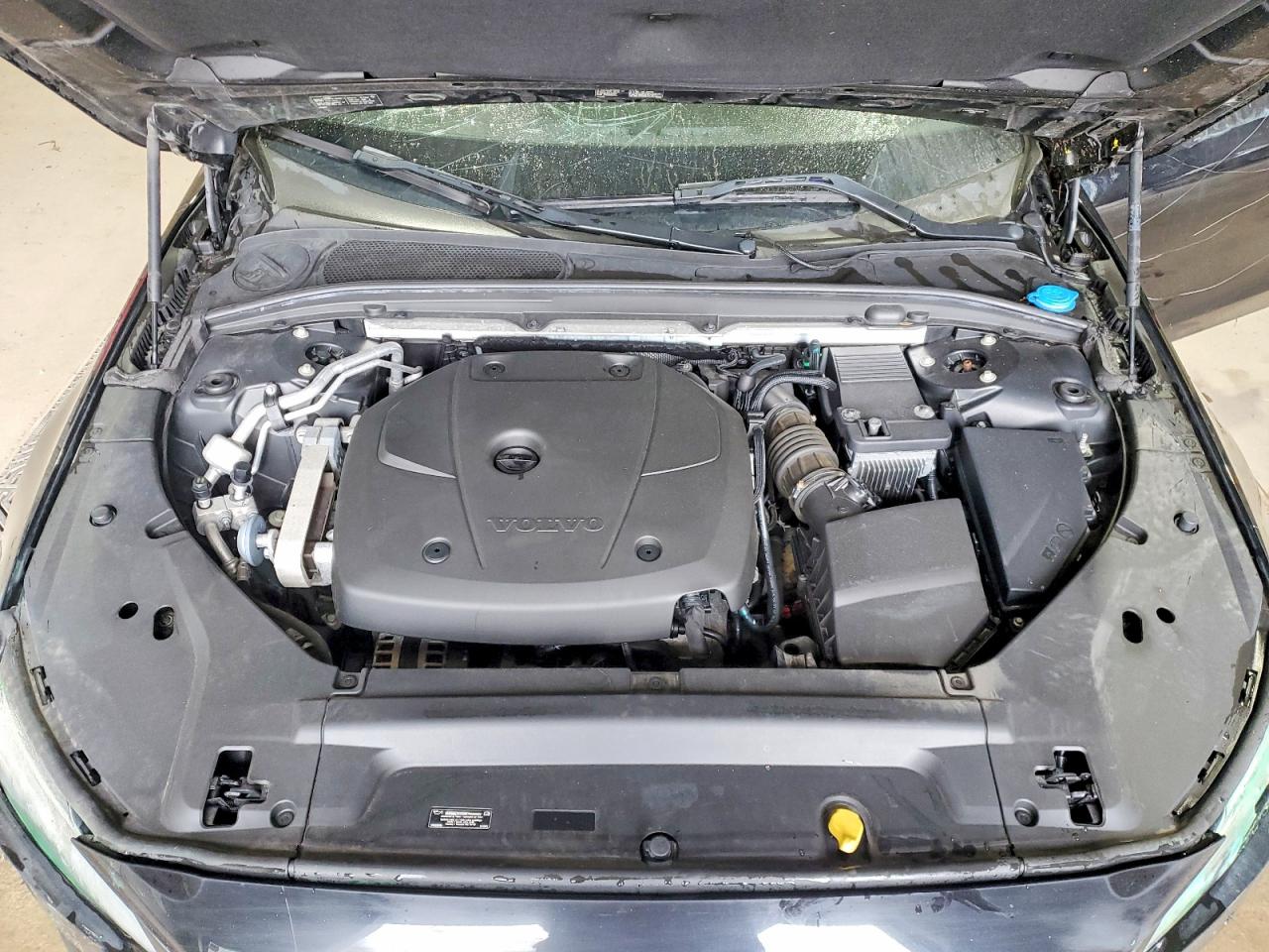 2018 VOLVO S90