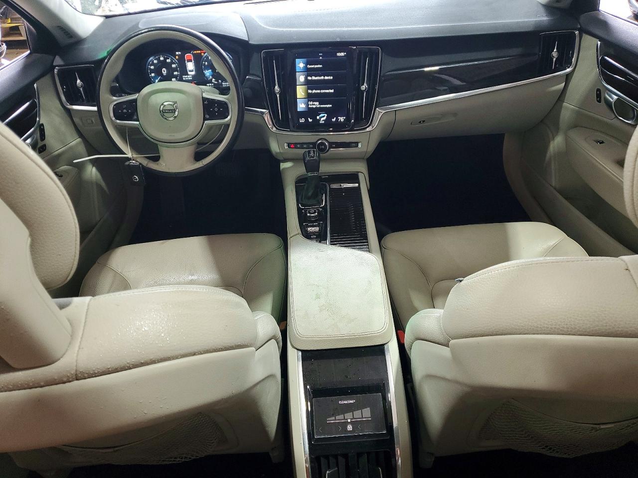 2018 VOLVO S90