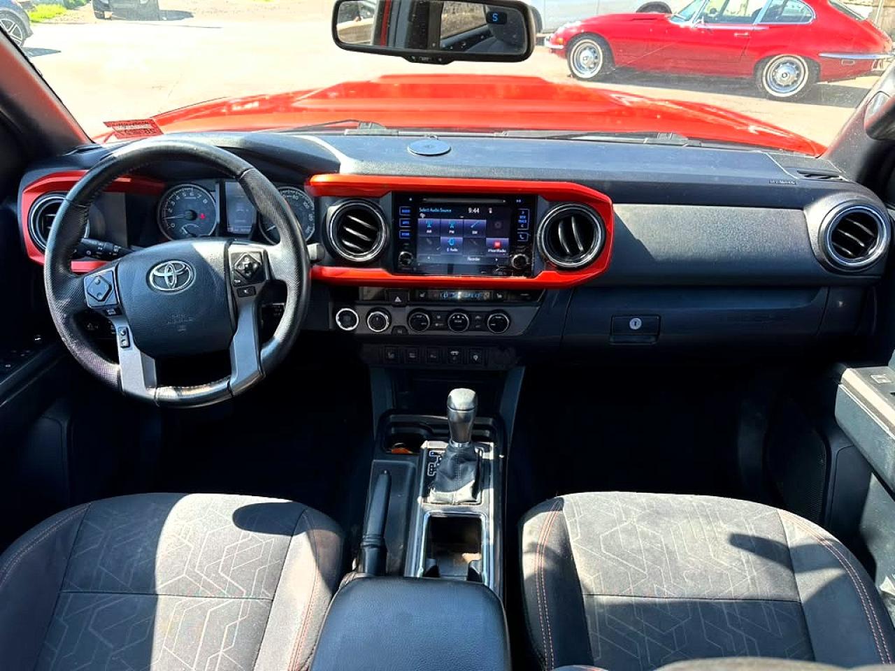 2016 TOYOTA TACOMA