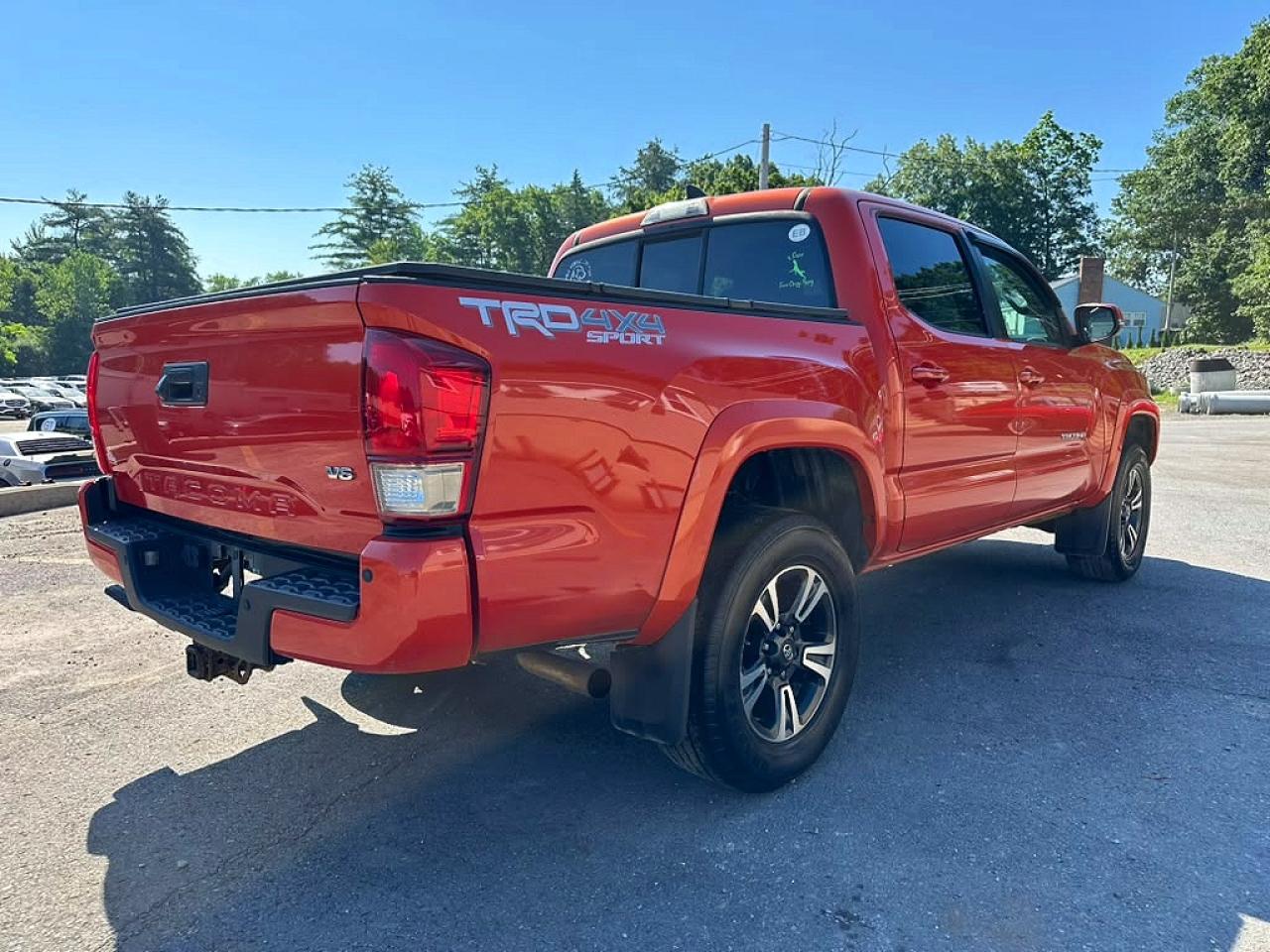 2016 TOYOTA TACOMA