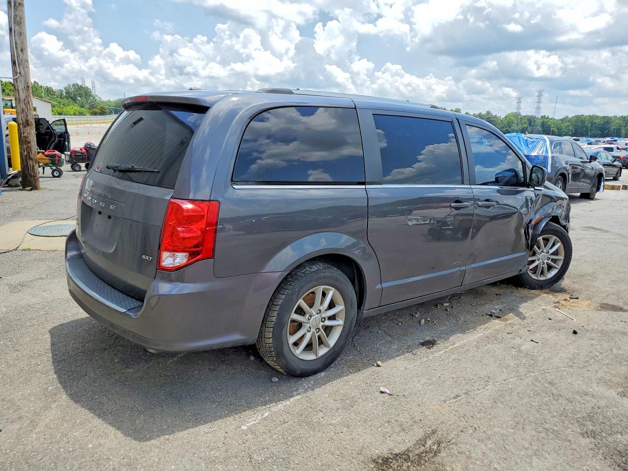 2020 DODGE CARAVAN