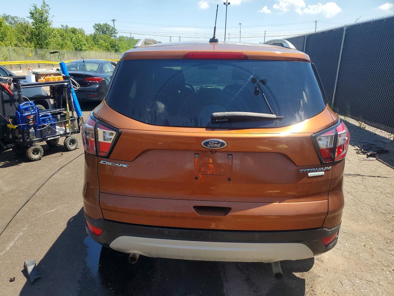 2017 FORD ESCAPE