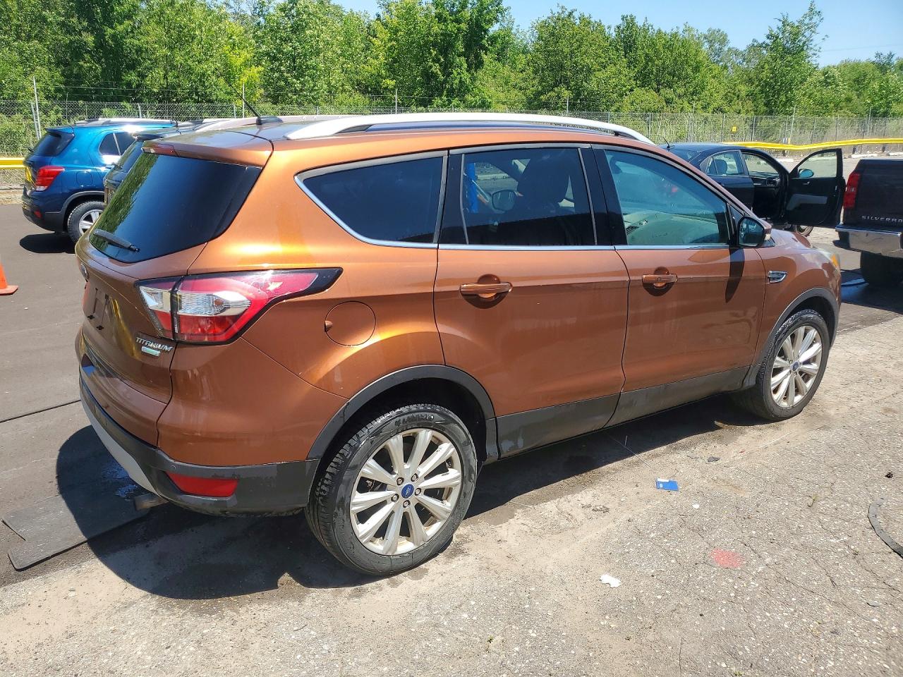 2017 FORD ESCAPE