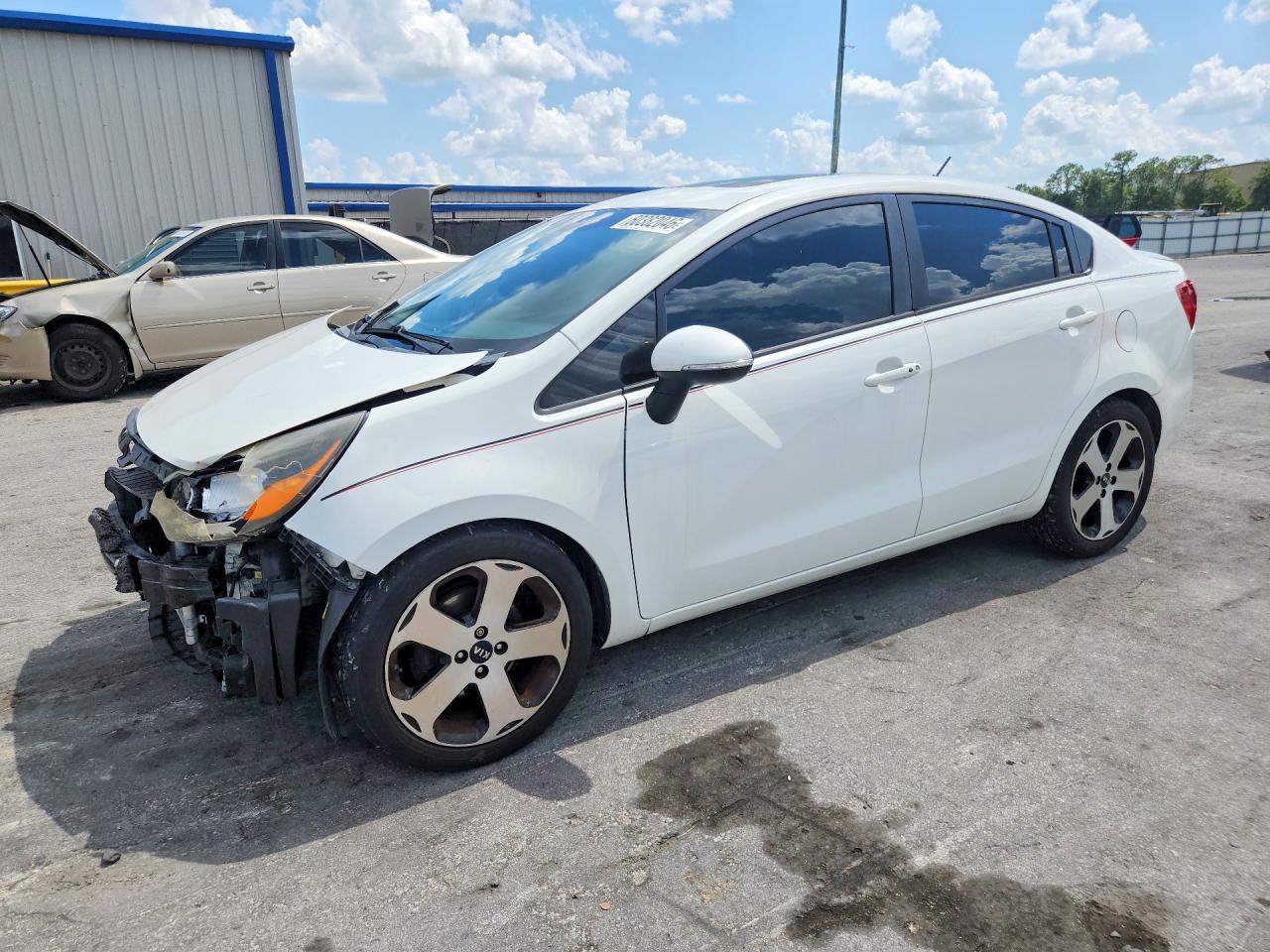 2013 KIA RIO