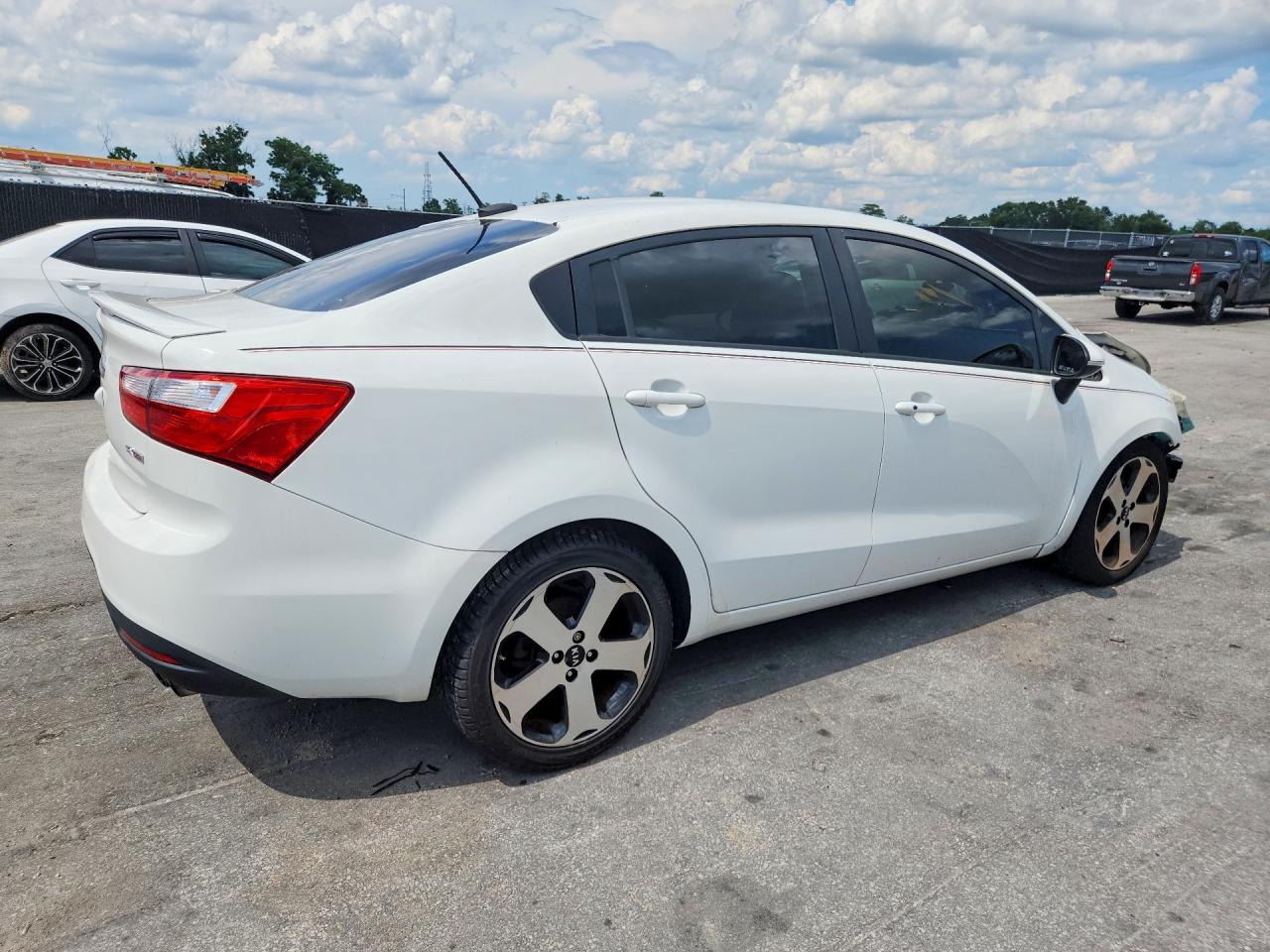 2013 KIA RIO