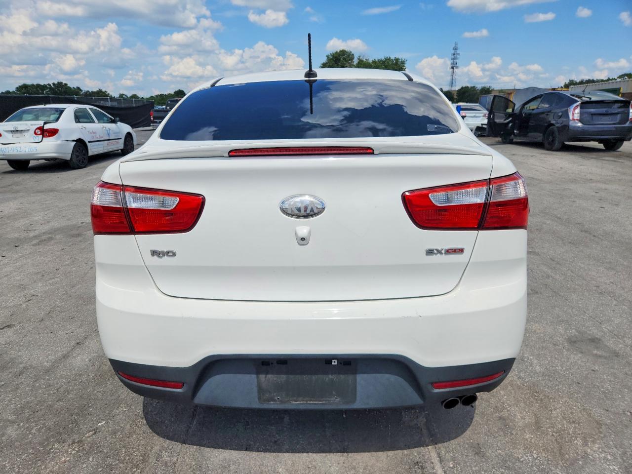 2013 KIA RIO