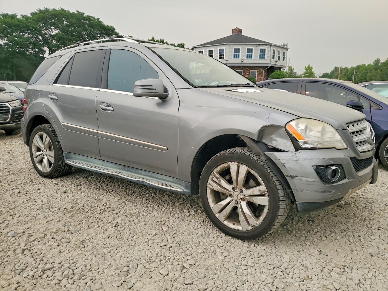2011 MERCEDES-BENZ M-CLASS