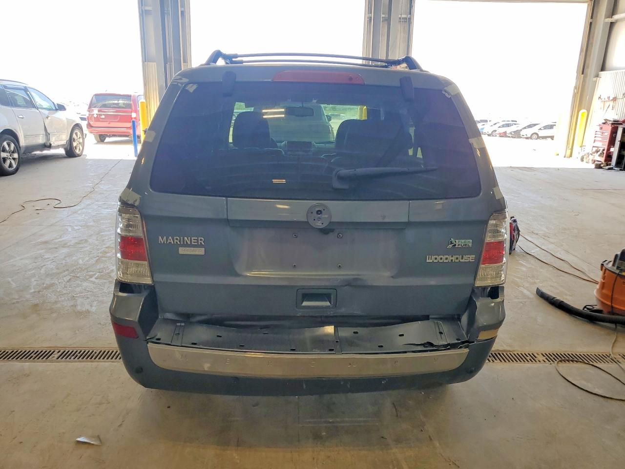 2011 MERCURY MARINER