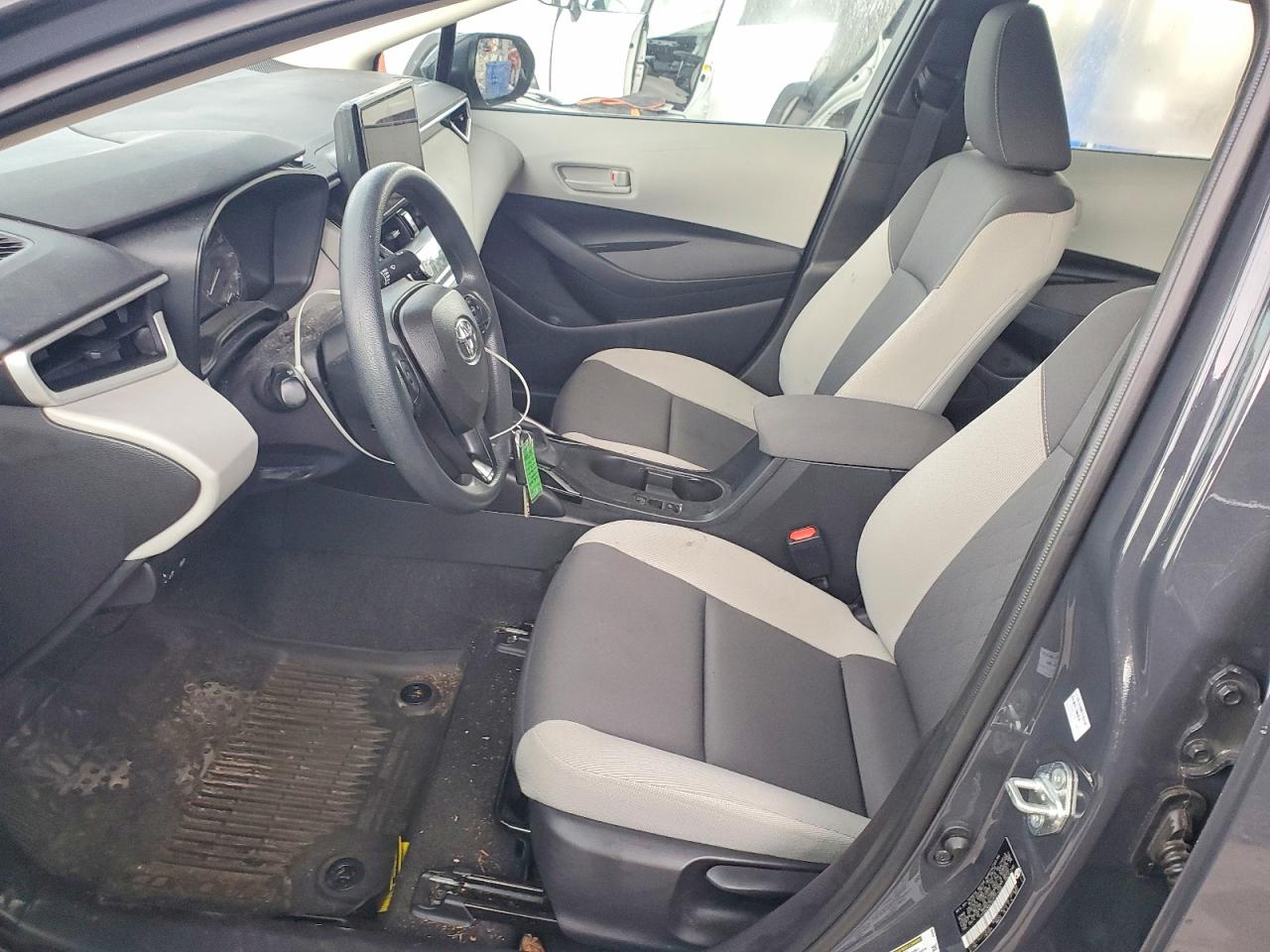 2025 TOYOTA COROLLA