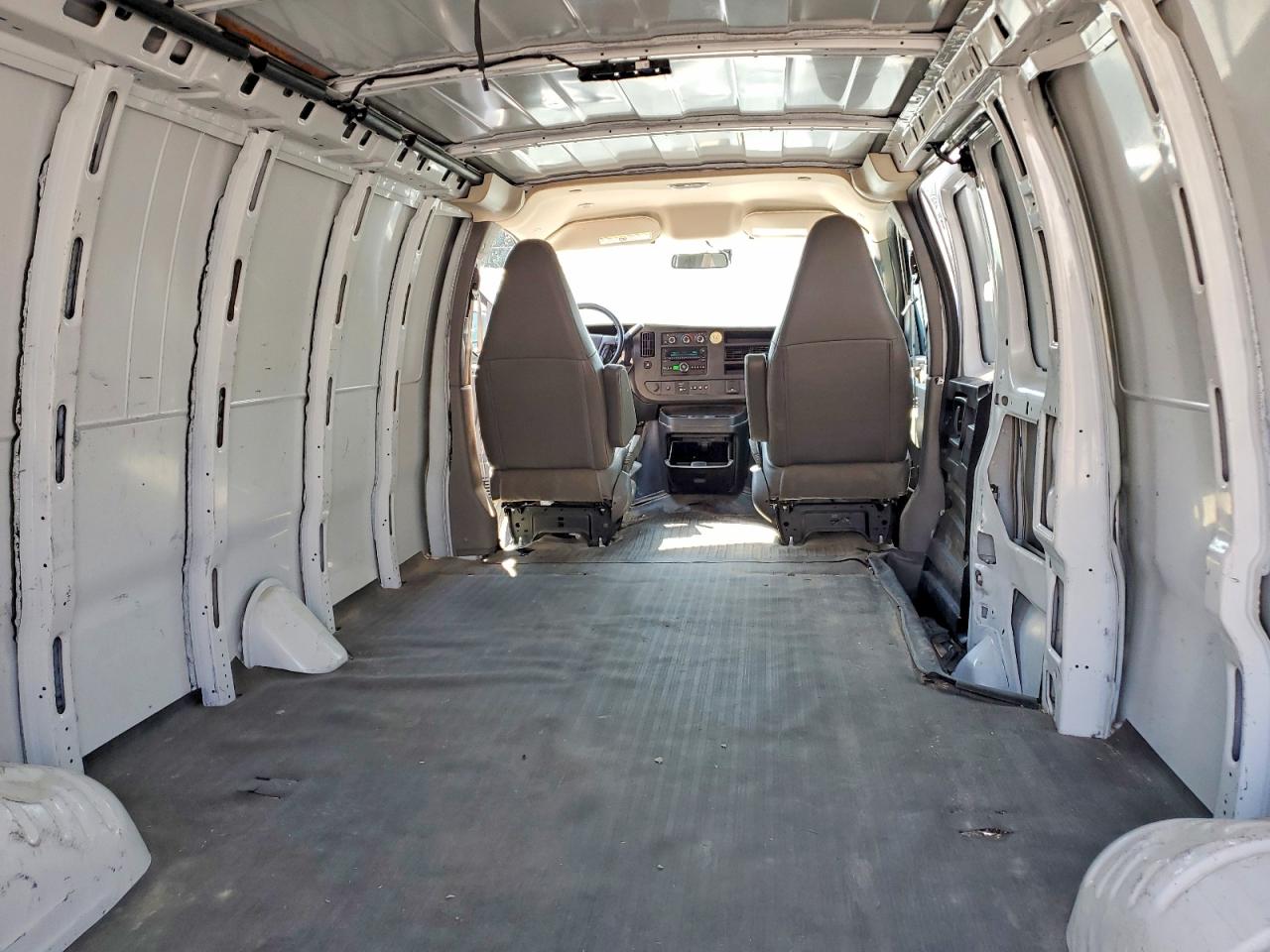 2023 CHEVROLET EXPRESS