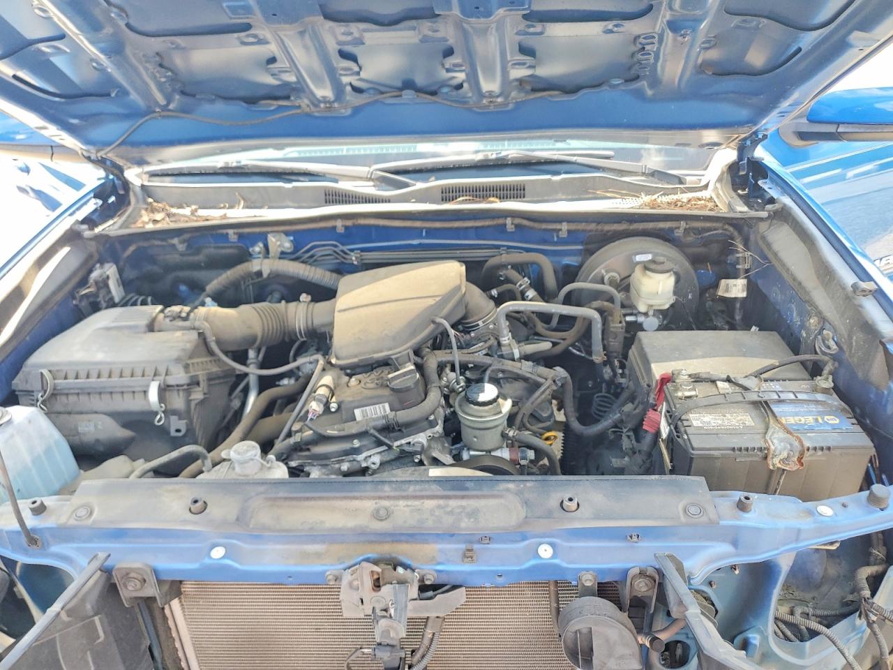 2017 TOYOTA TACOMA