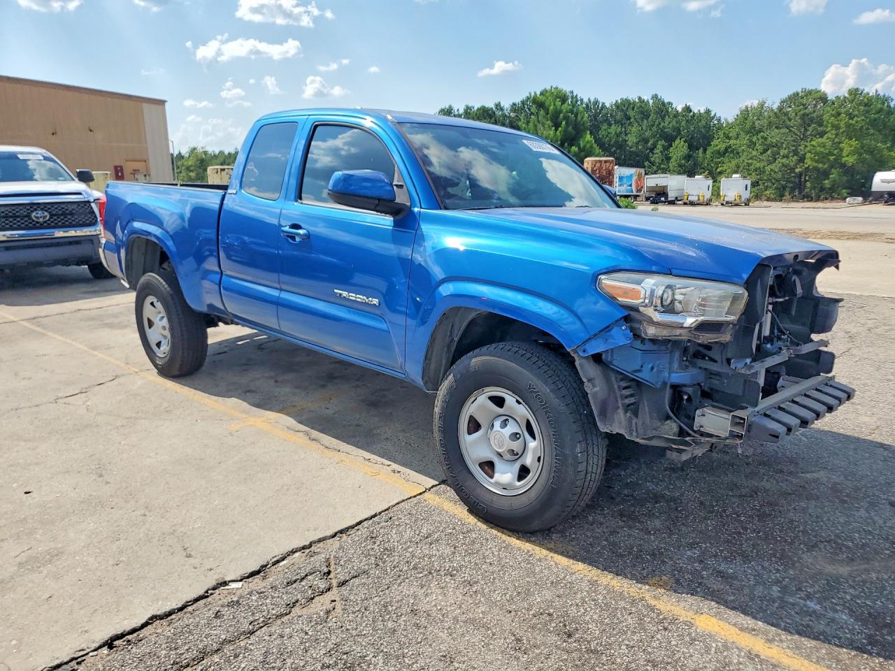 2017 TOYOTA TACOMA