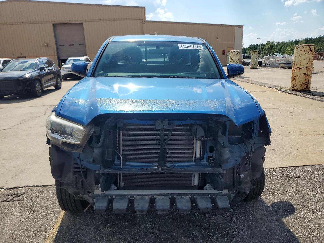 2017 TOYOTA TACOMA