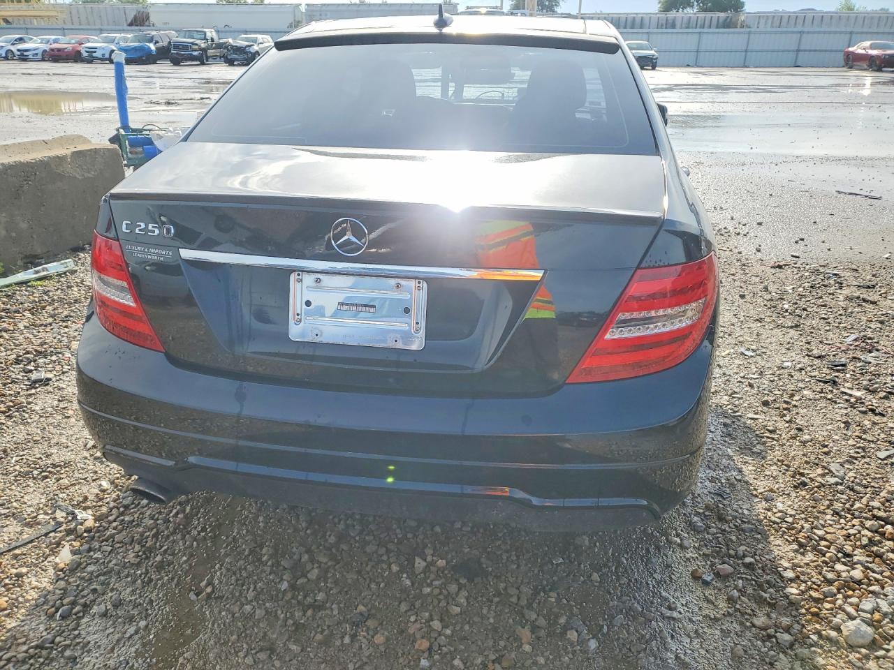 2012 MERCEDES-BENZ C-CLASS
