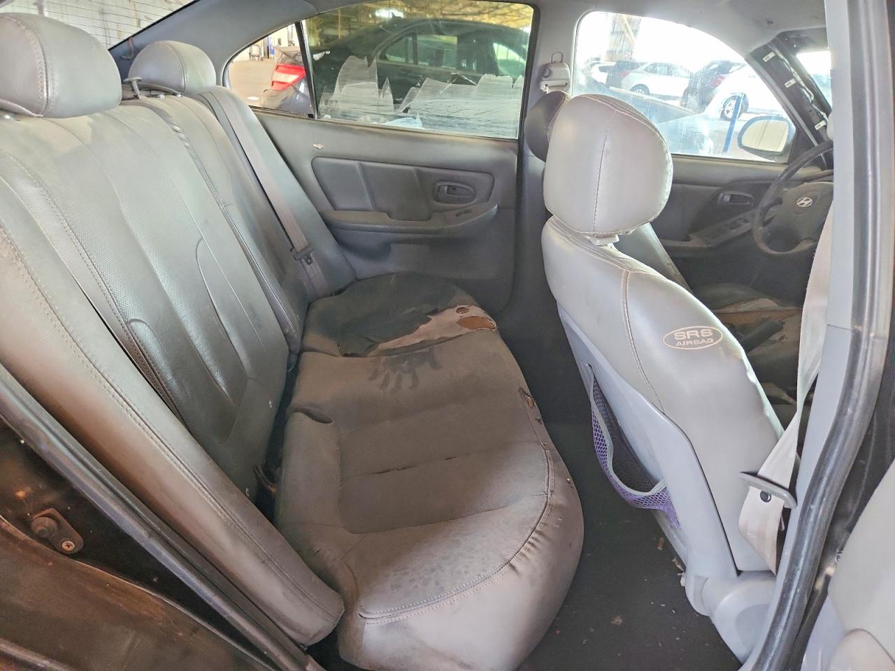 2004 HYUNDAI ELANTRA