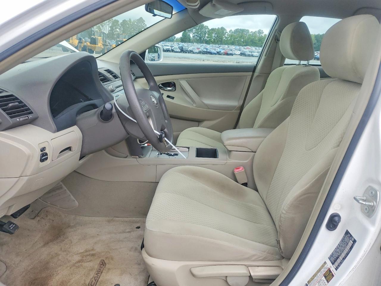 2009 TOYOTA CAMRY BASE