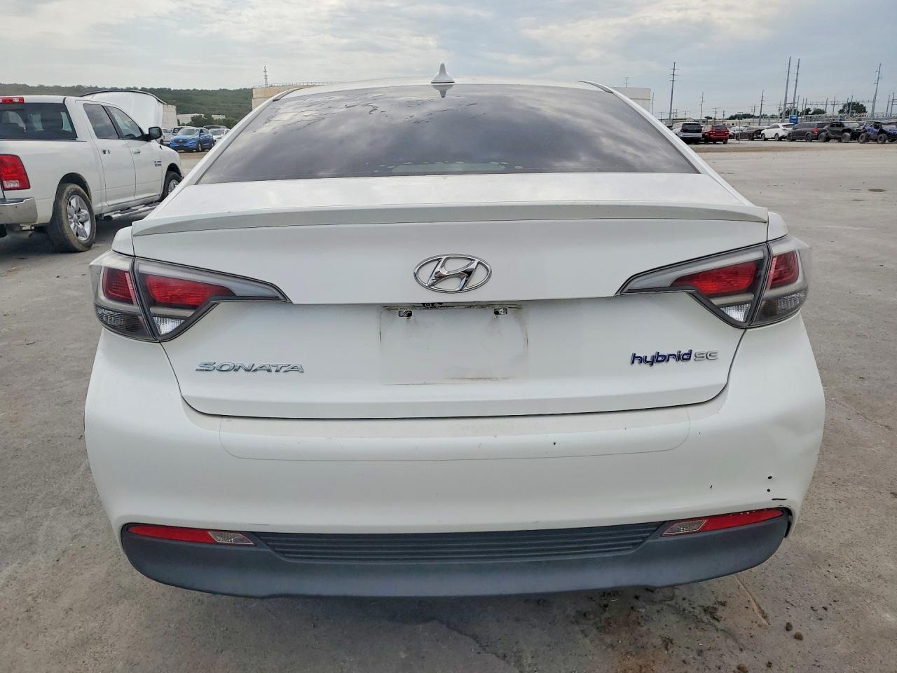 2016 HYUNDAI SONATA