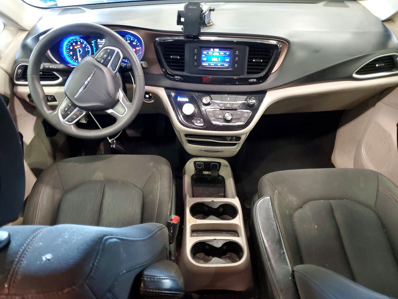 2017 CHRYSLER PACIFICA