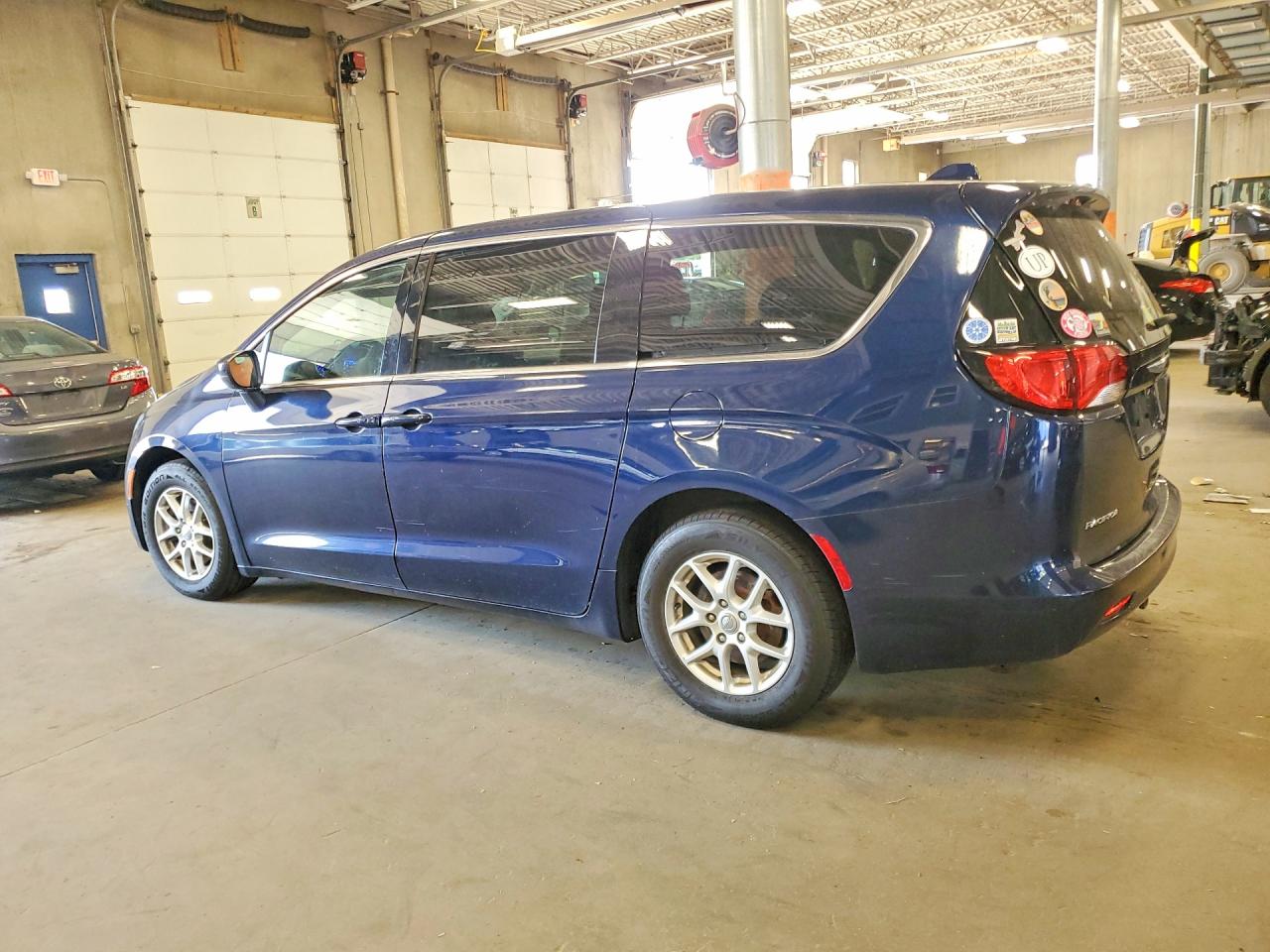 2017 CHRYSLER PACIFICA