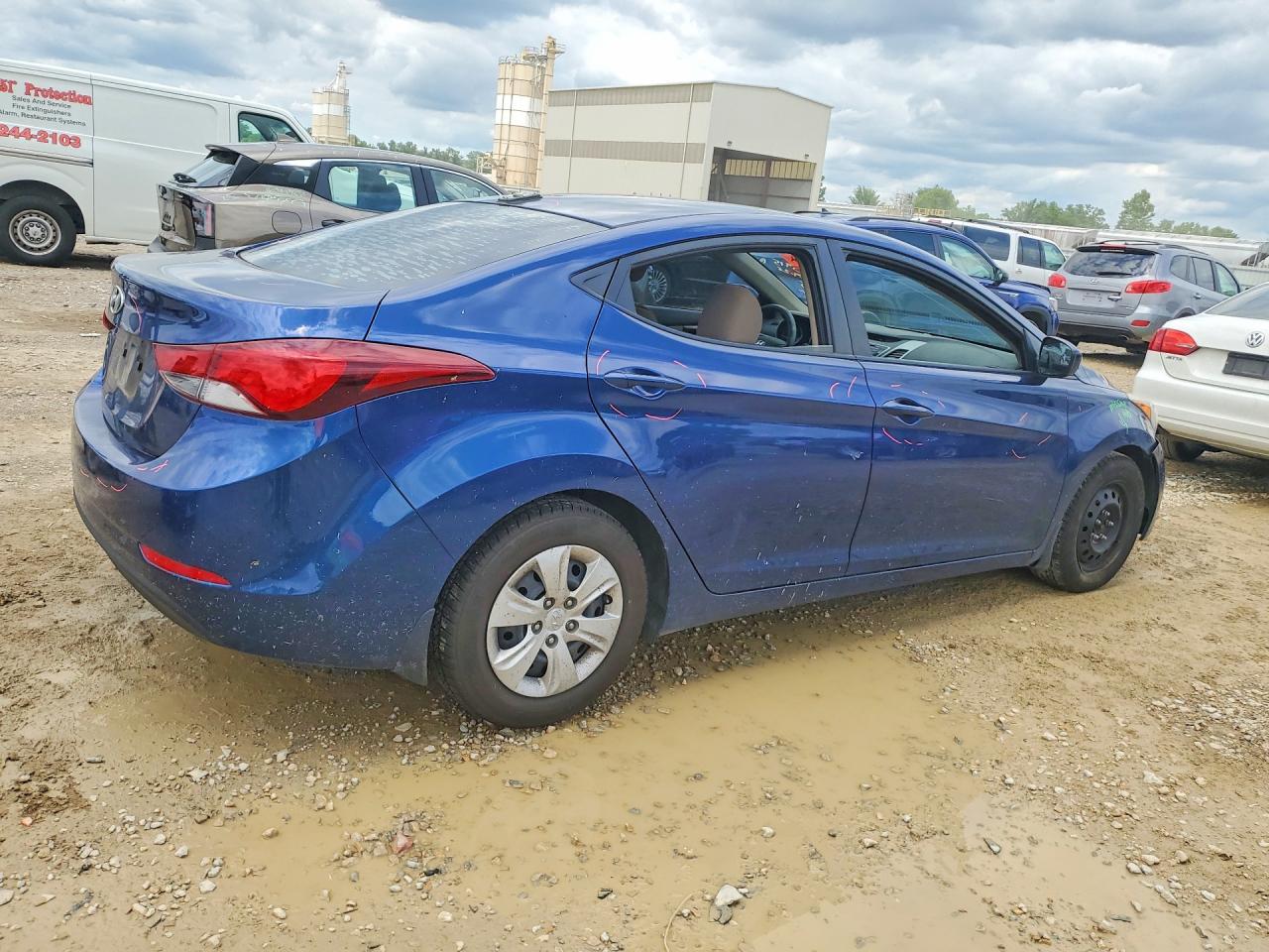 2016 HYUNDAI ELANTRA