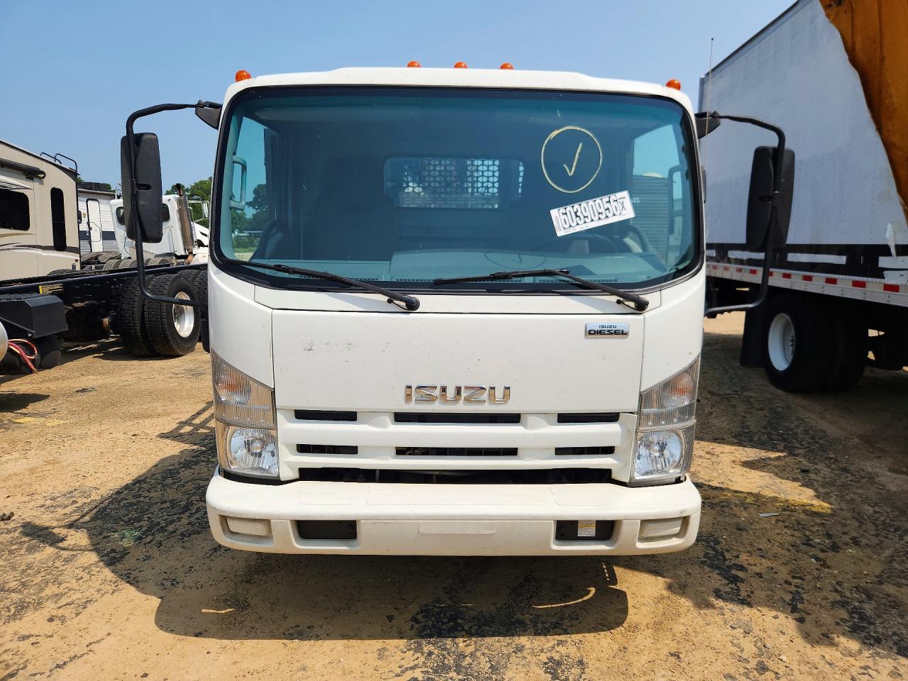 2011 ISUZU NPR
