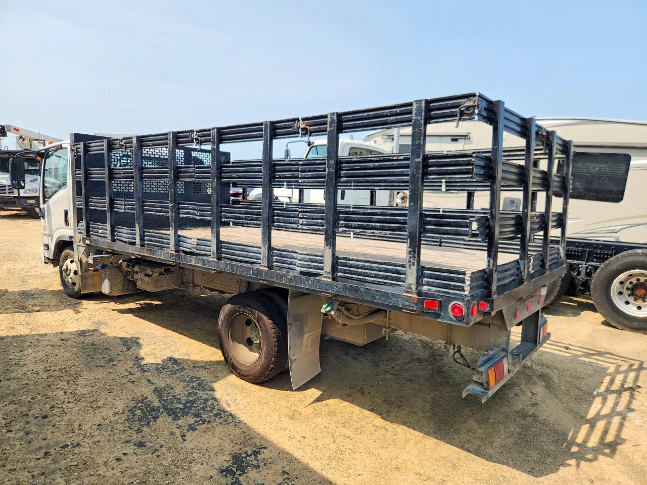 2011 ISUZU NPR