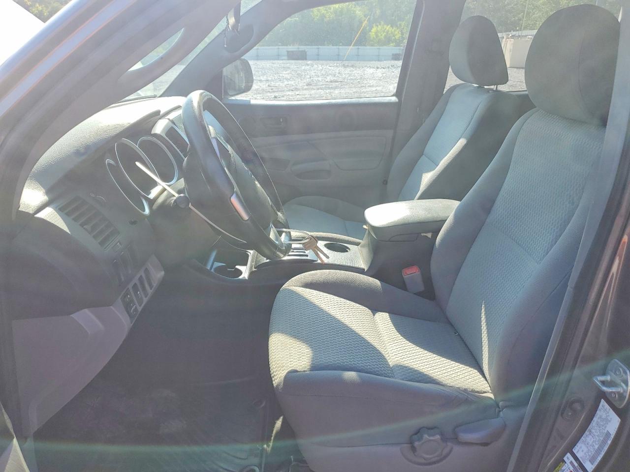 2013 TOYOTA TACOMA
