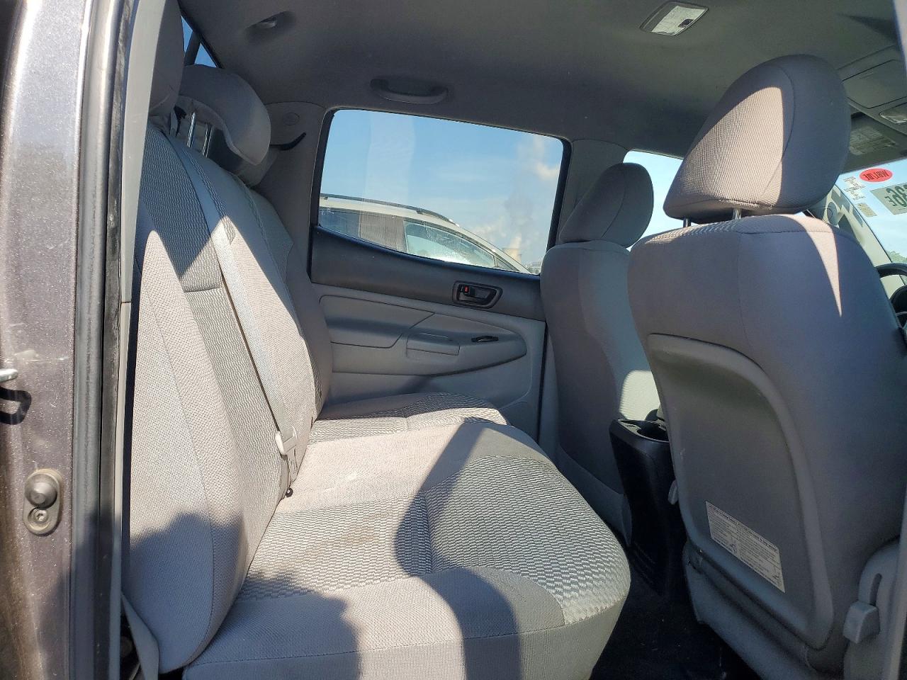 2013 TOYOTA TACOMA