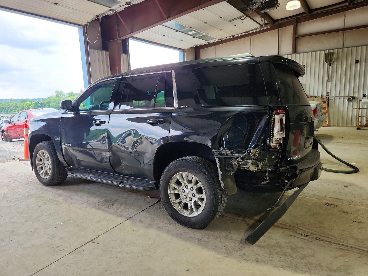 2017 GMC YUKON