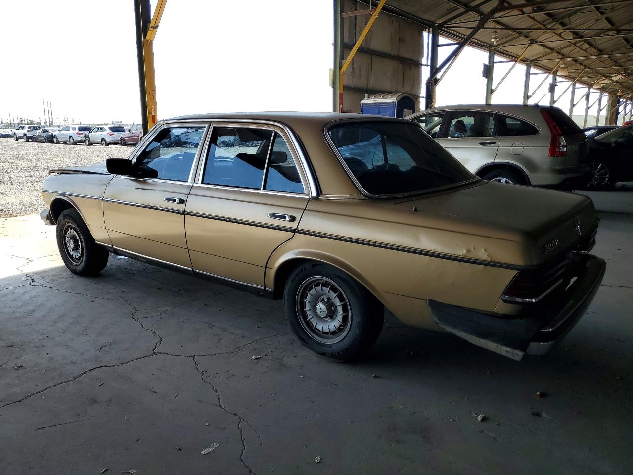 1984 MERCEDES-BENZ 300-CLASS