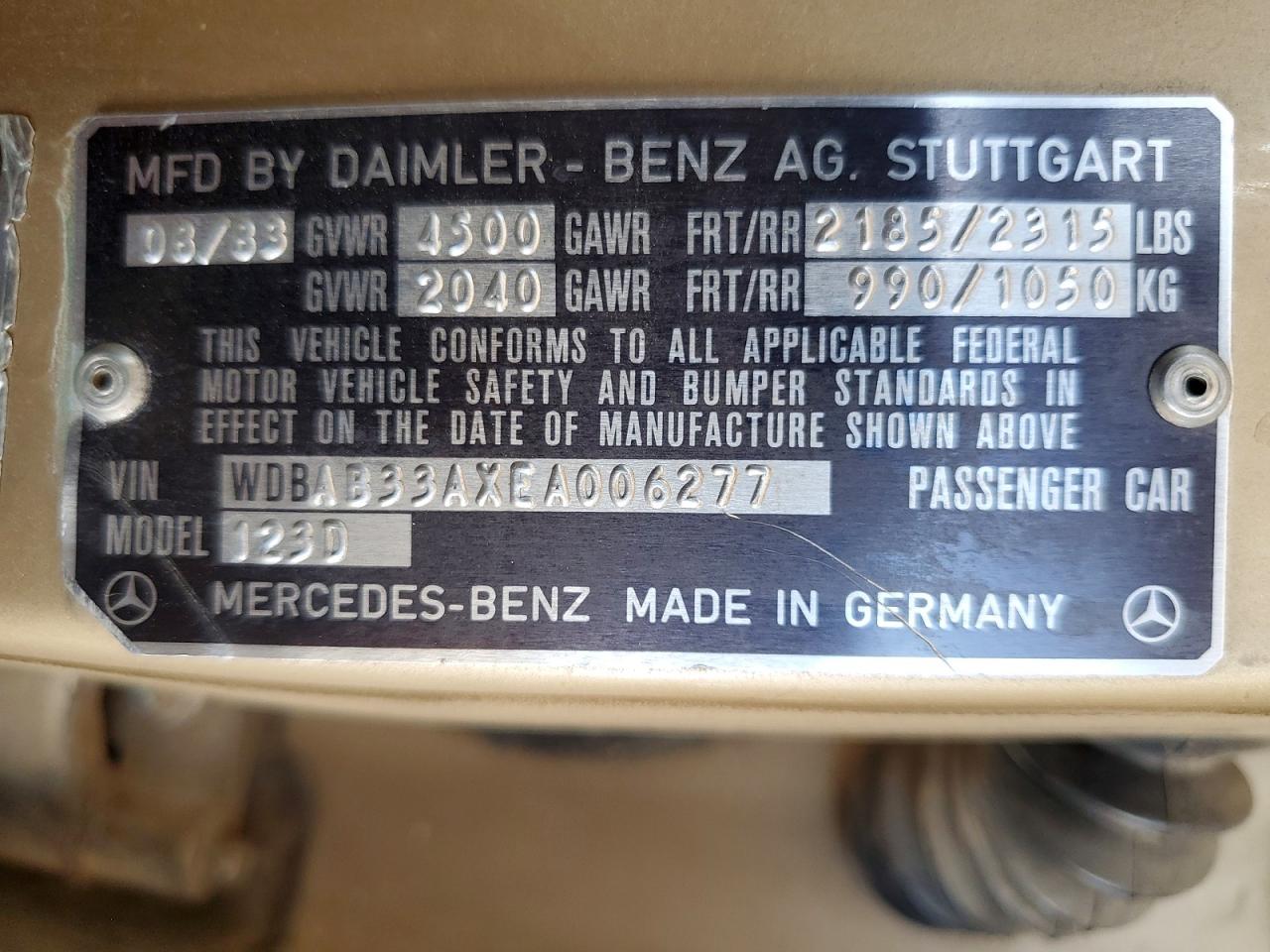 1984 MERCEDES-BENZ 300-CLASS