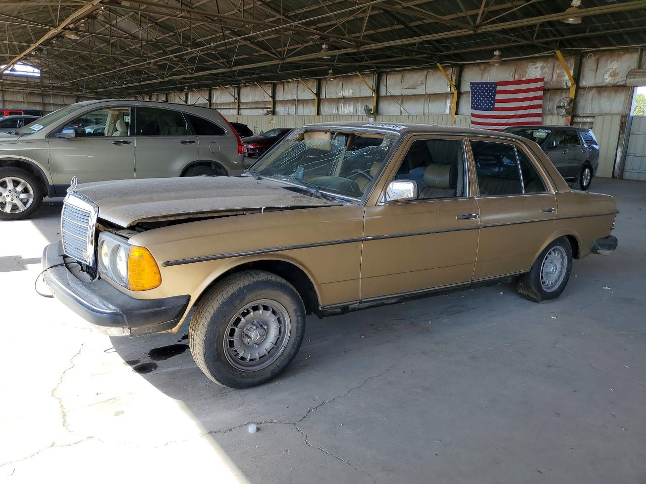 1984 MERCEDES-BENZ 300-CLASS