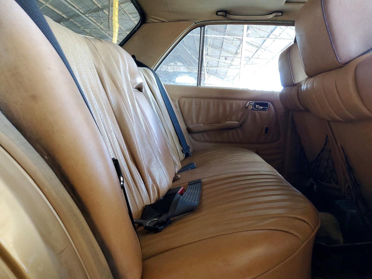 1984 MERCEDES-BENZ 300-CLASS