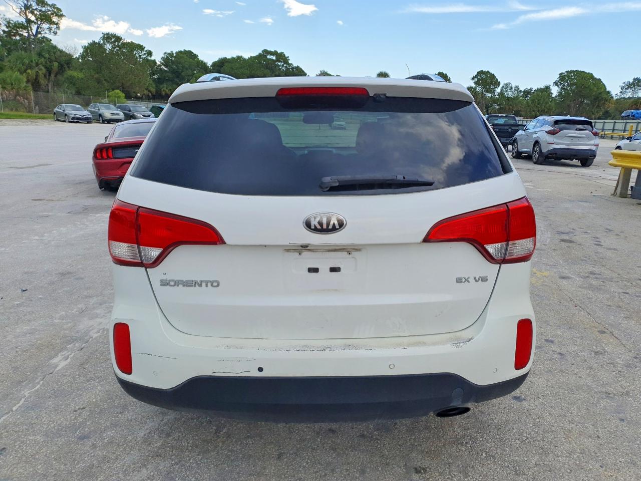 2015 KIA SORENTO