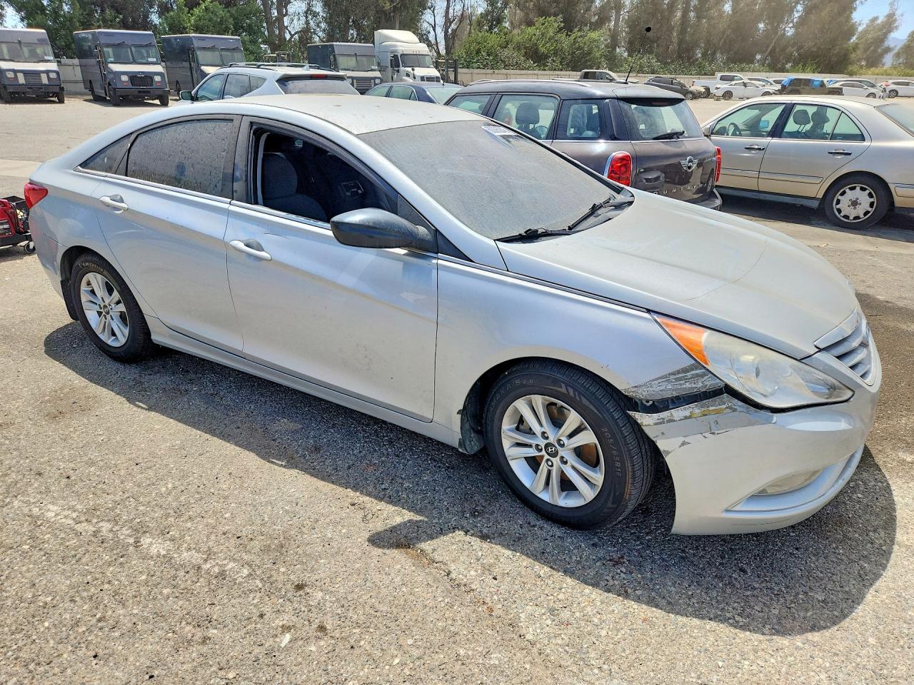 2013 HYUNDAI SONATA