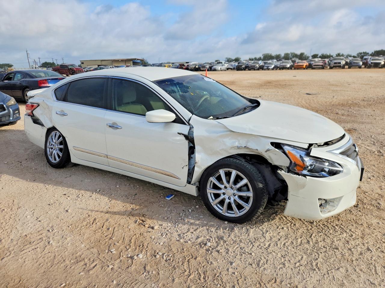 2015 NISSAN ALTIMA