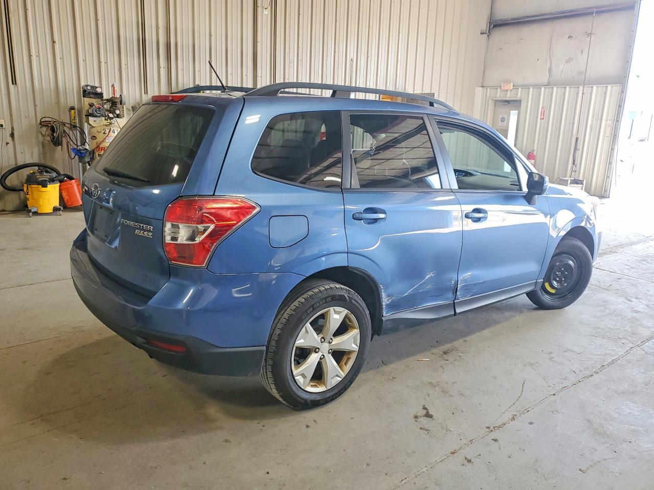 2015 SUBARU FORESTER