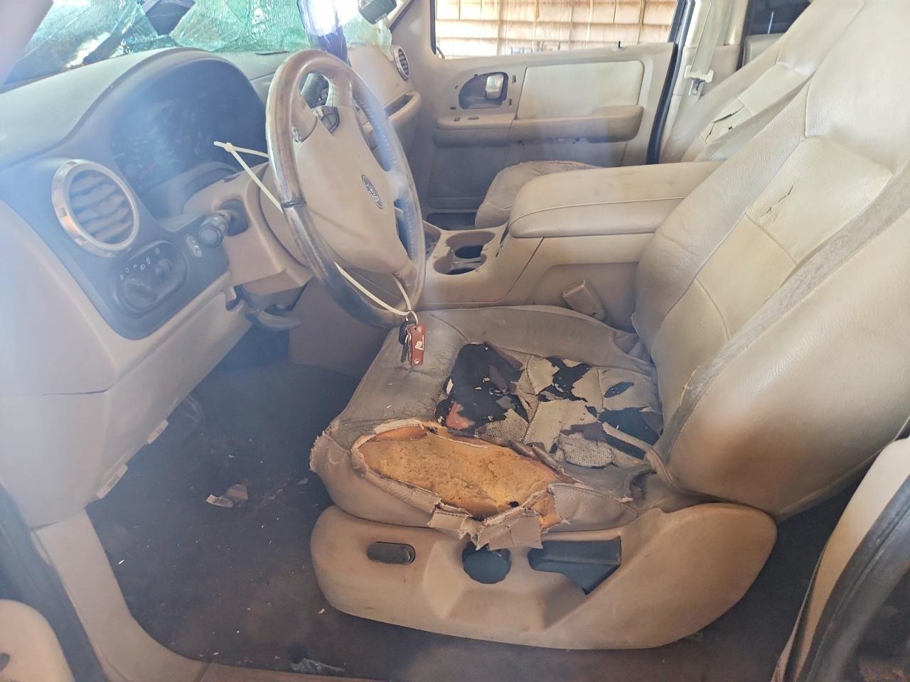 2004 FORD EXPEDITION