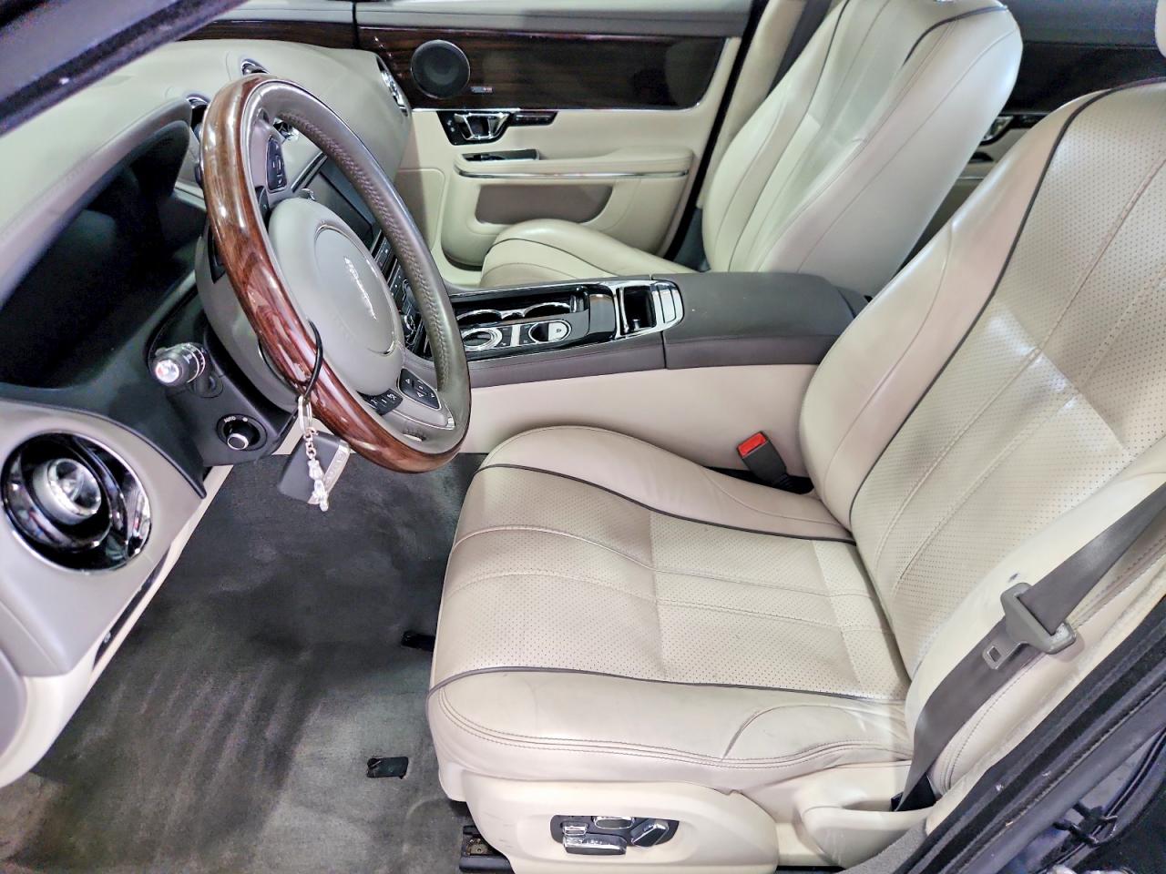 2015 JAGUAR XJ