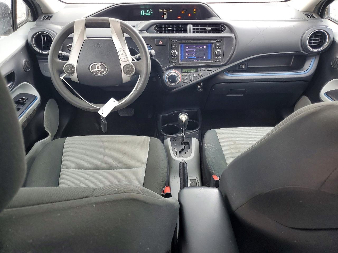 2013 TOYOTA PRIUS