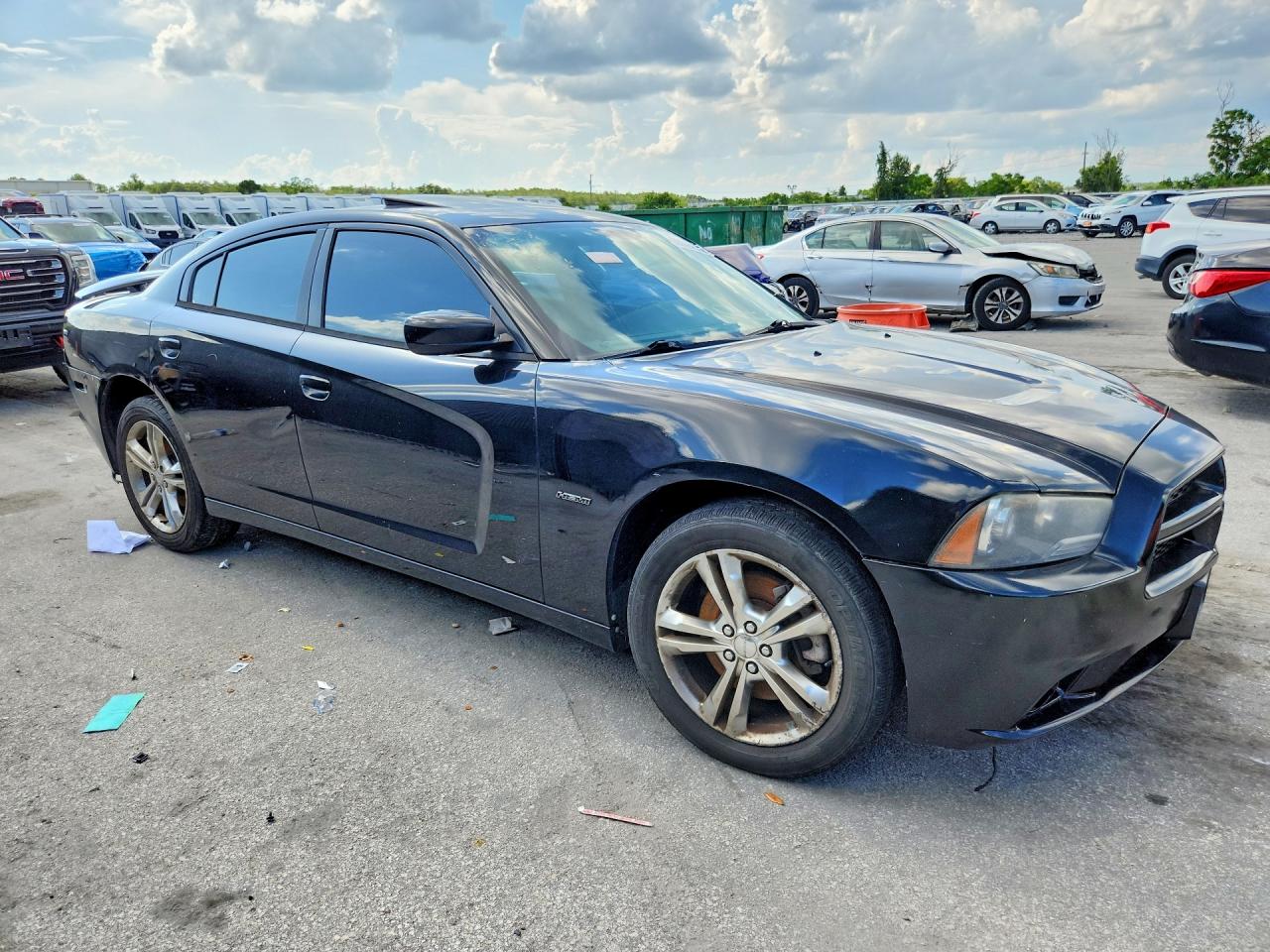 2014 DODGE CHARGER