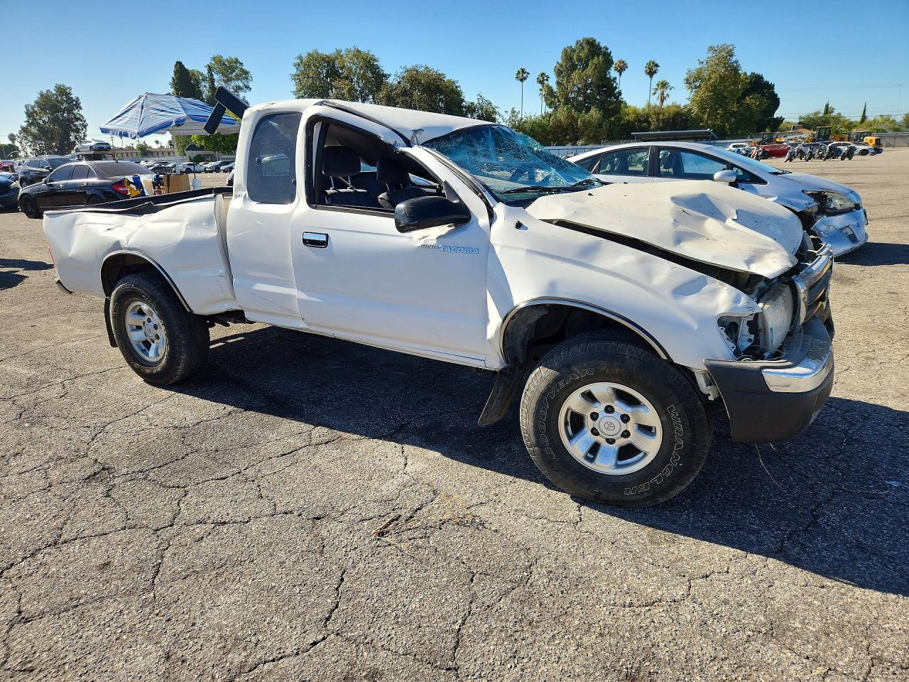 2000 TOYOTA TACOMA