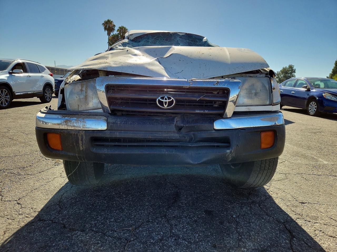 2000 TOYOTA TACOMA