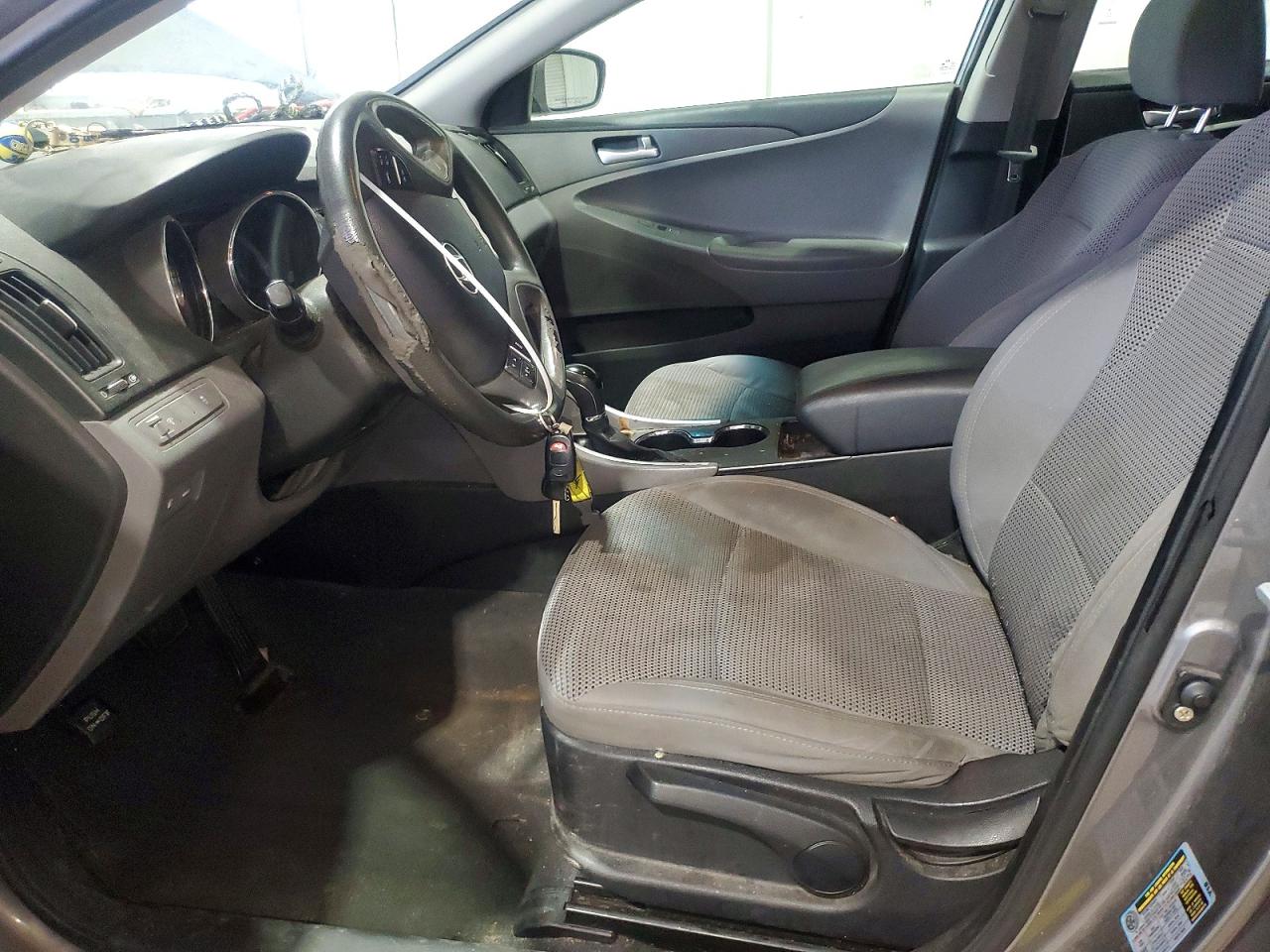 2011 HYUNDAI SONATA