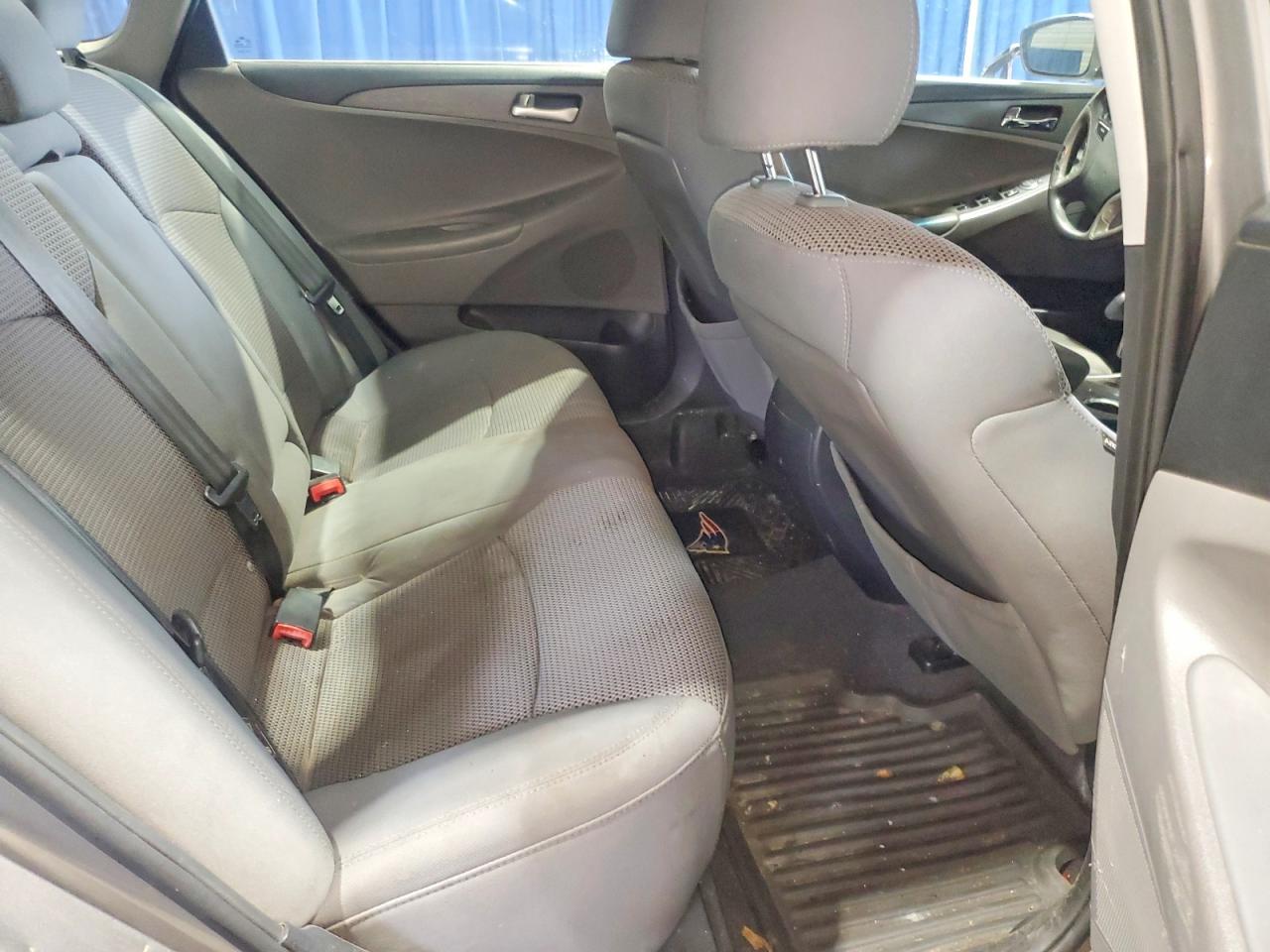 2011 HYUNDAI SONATA